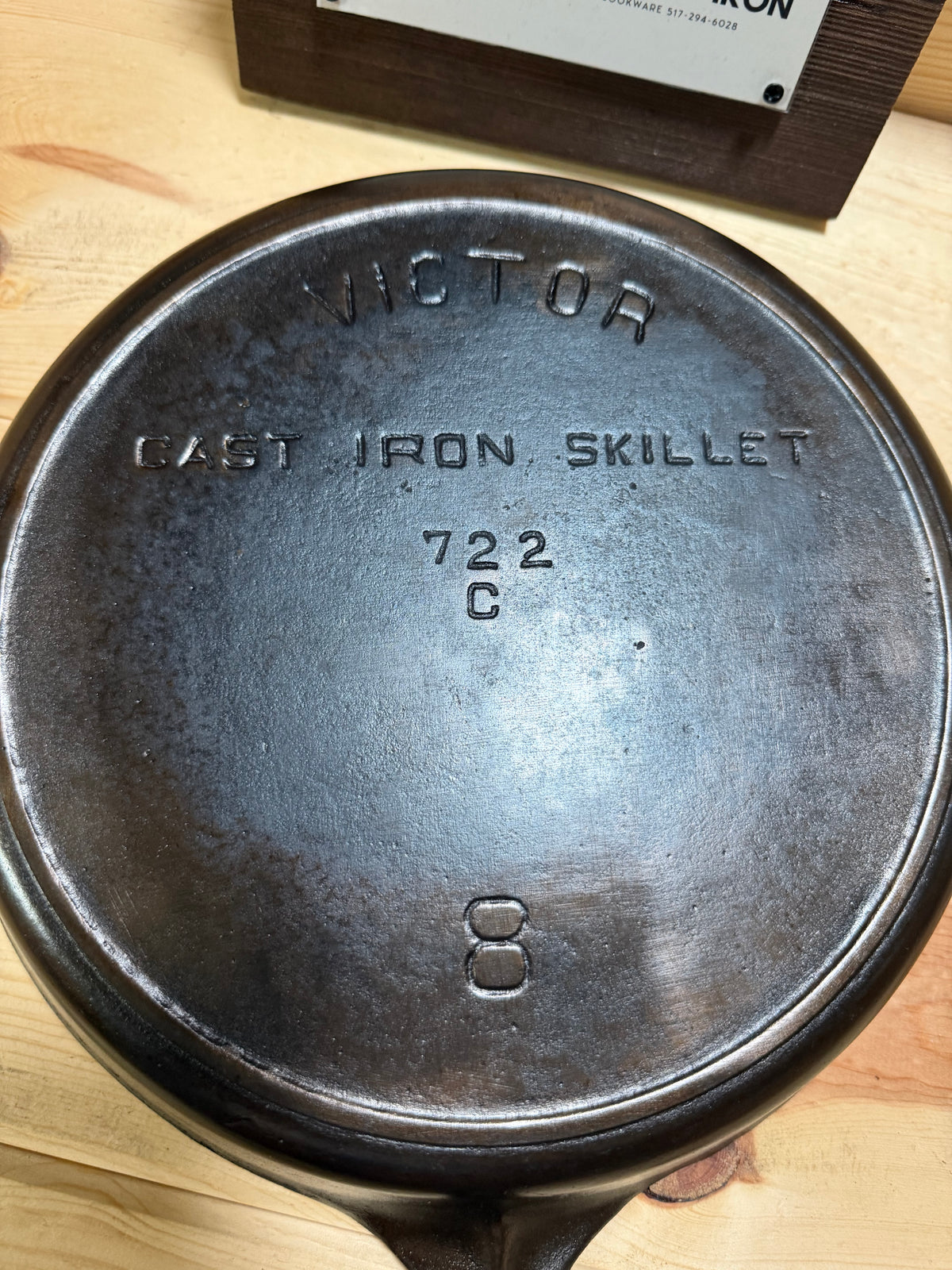 Griswold Victor " 3 Line" #8