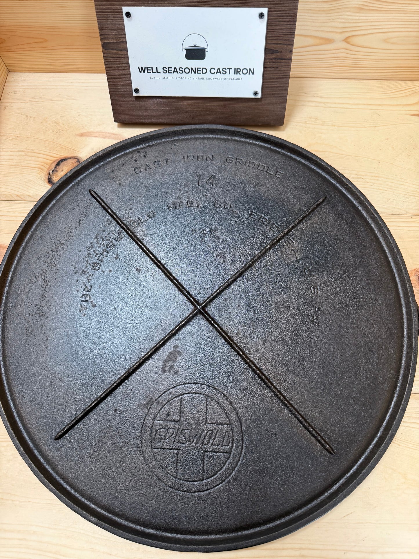 Griswold Slant Logo # 14 Bailed Griddle - INV003