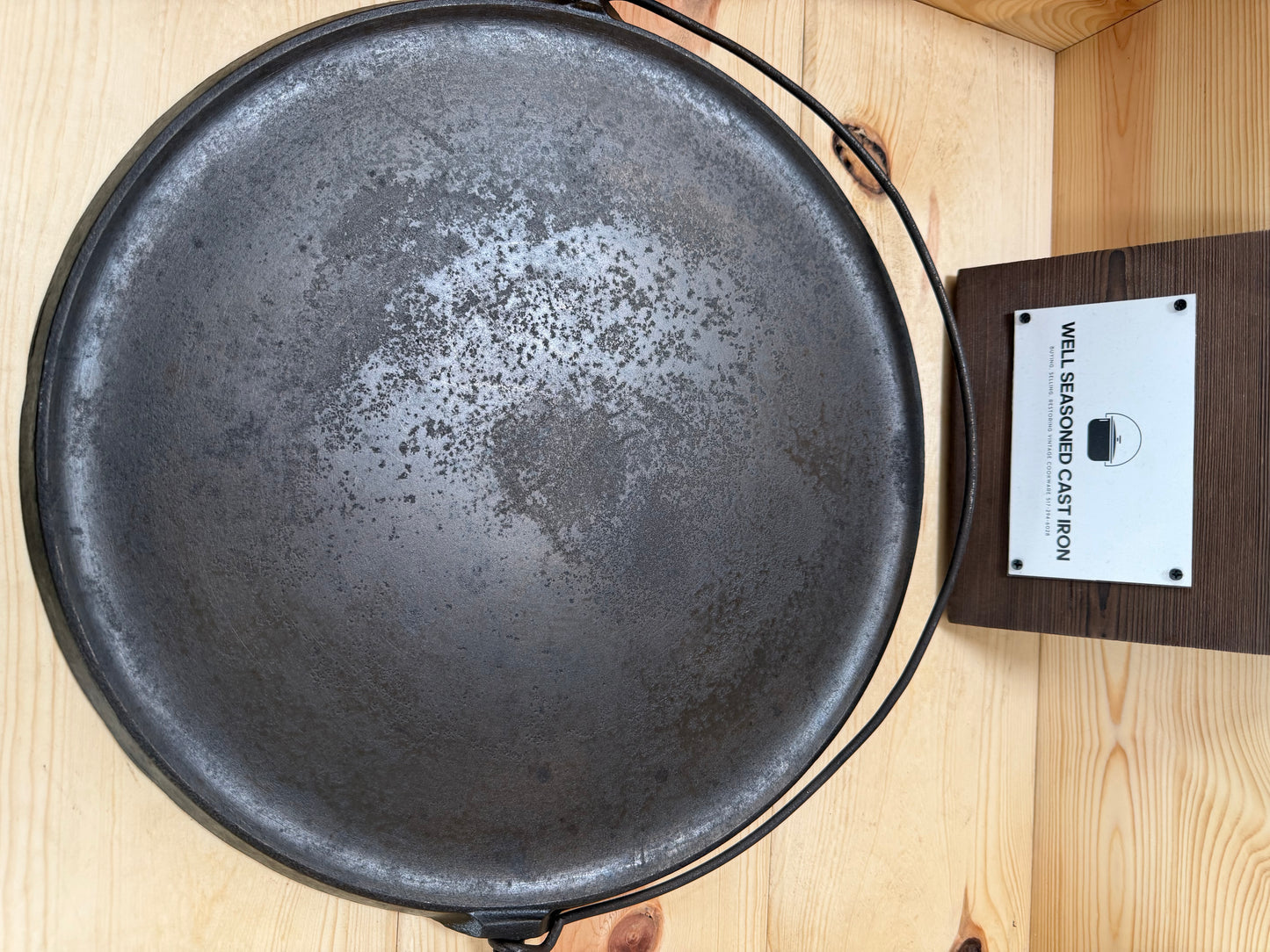 Griswold Slant Logo # 14 Bailed Griddle - INV003