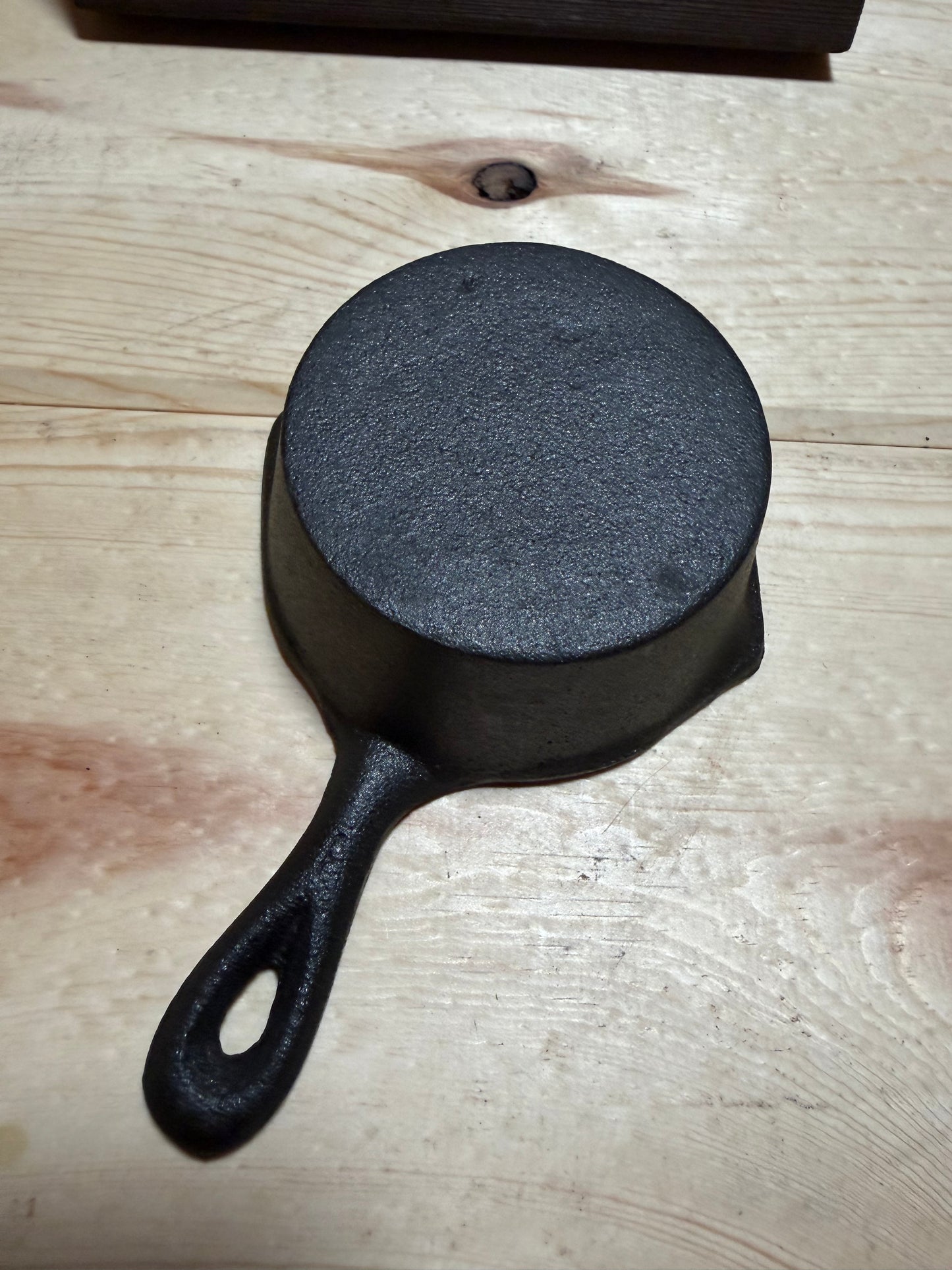 Unmarked Sauce/Baster cup