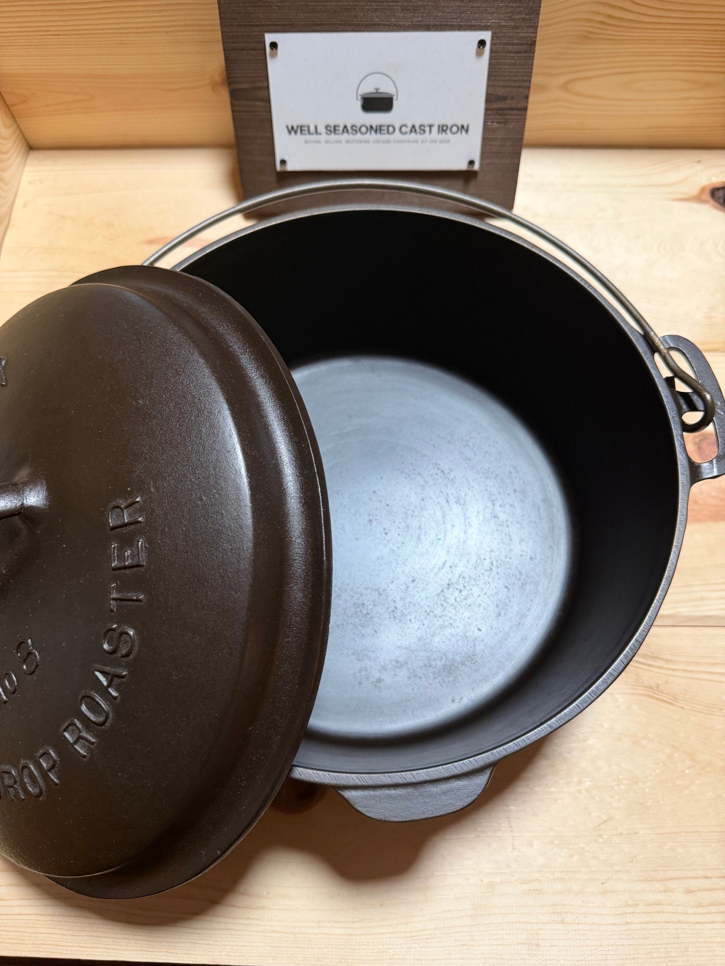Wagner Ware Drip Drip Roaster # 8 Dutch Oven