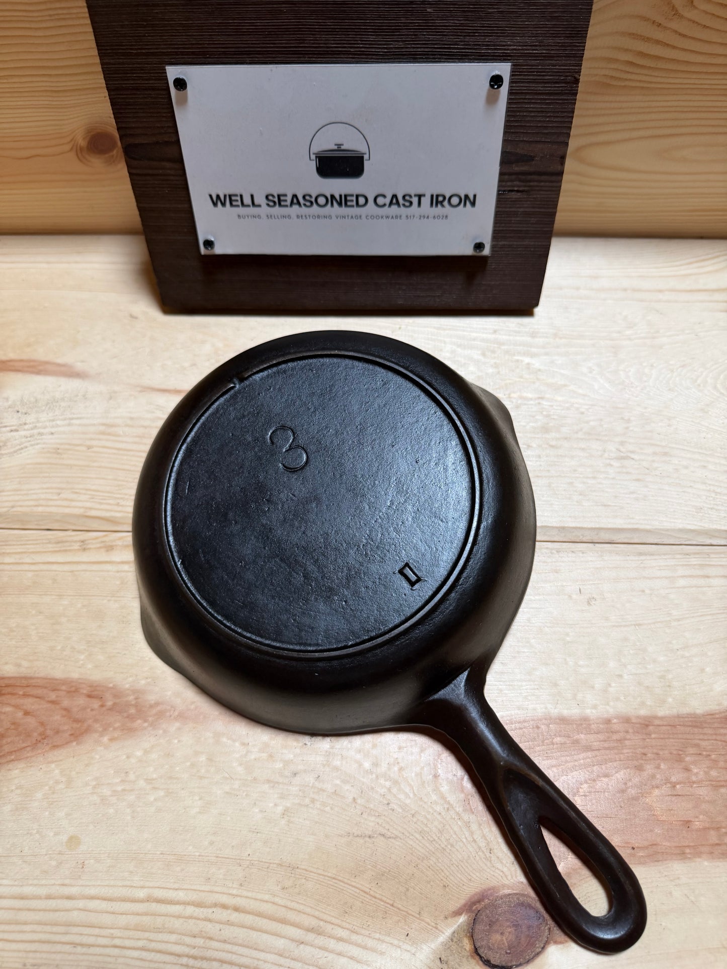 Vintage Lodge- Single notch #3 with raised makers mark
