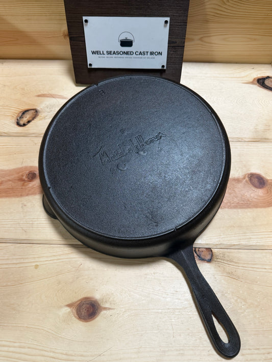 HTF Maid of Honor #8; 4 notch skillet