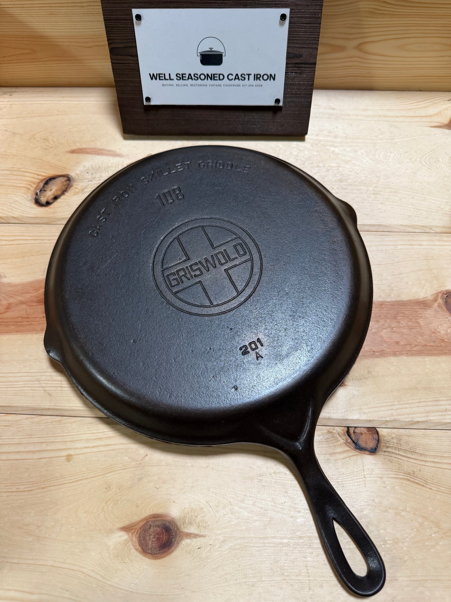 Griswold - Large Block Logo 108 skillet griddle