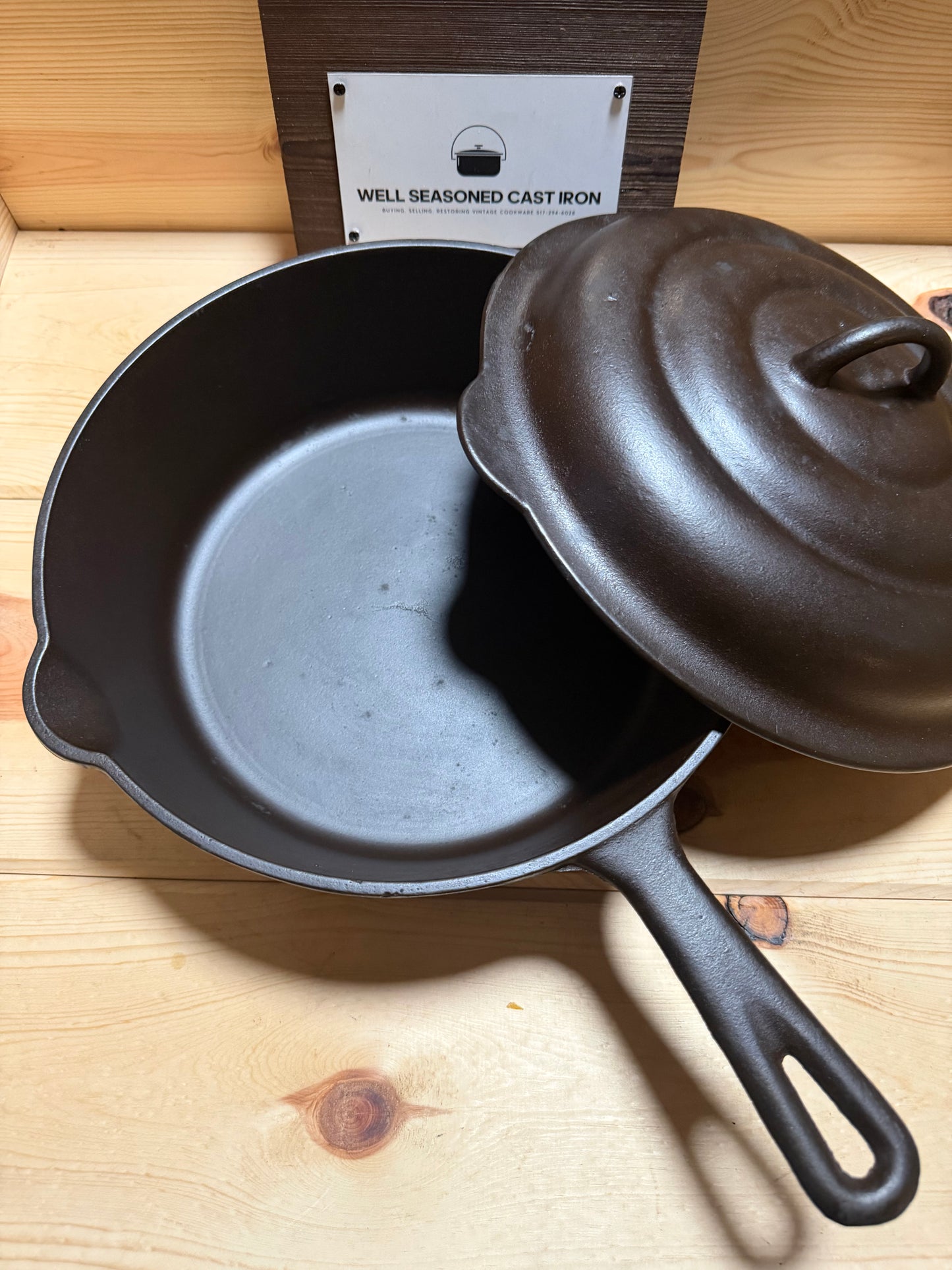O'Brien & O'Brien Chicken Fryer w/ beehive lid