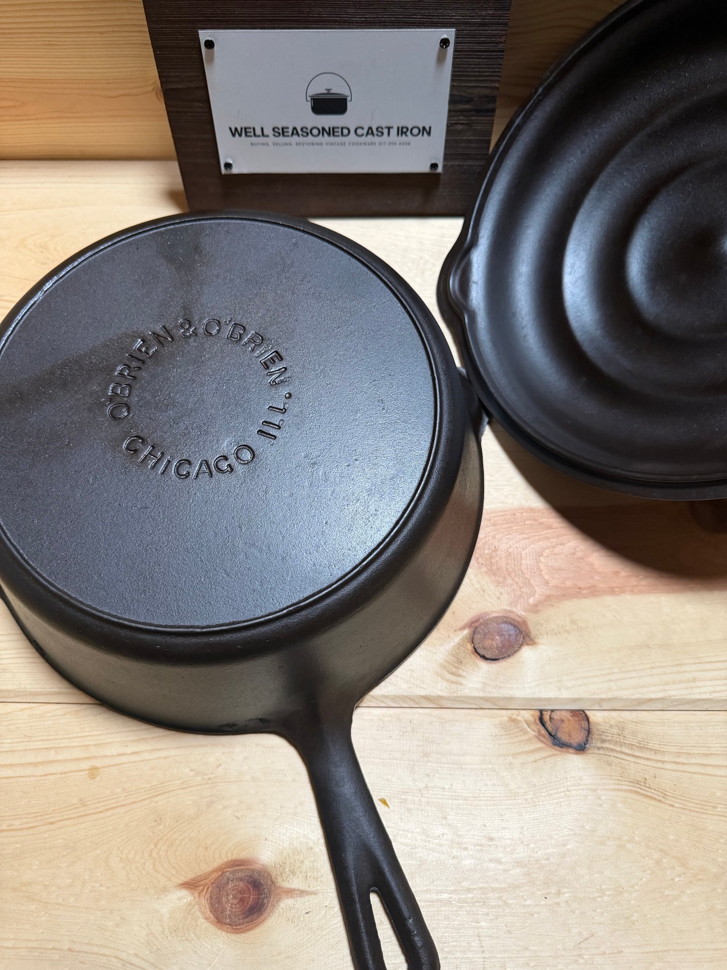 O'Brien & O'Brien Chicken Fryer w/ beehive lid