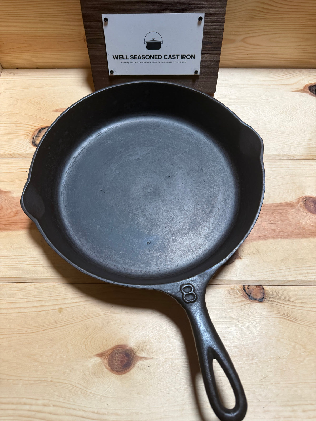Unknown maker w/ raised # 8 initial " JQ" skillet
