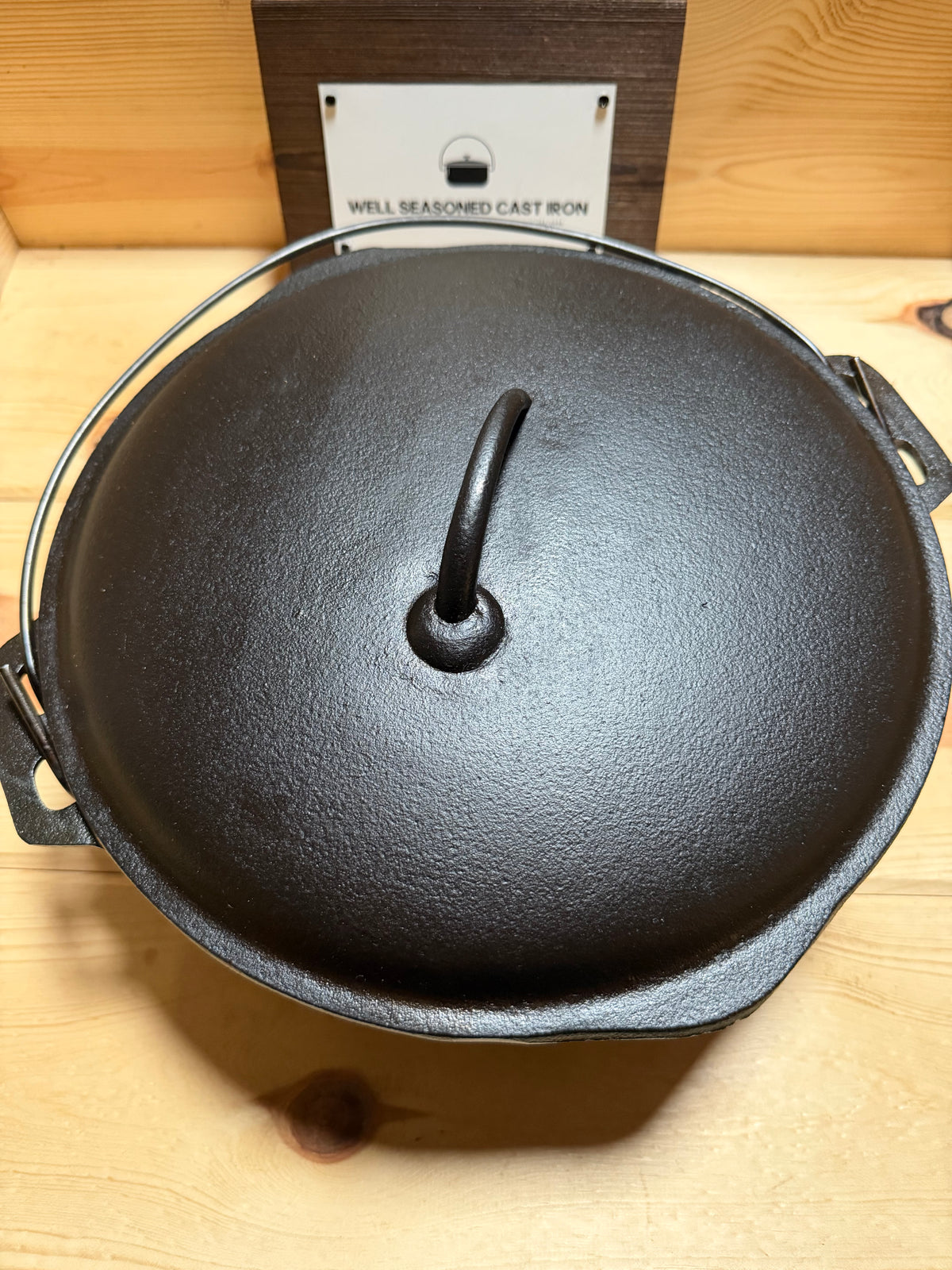 Birmingham Stove and Range no 8 dutch oven