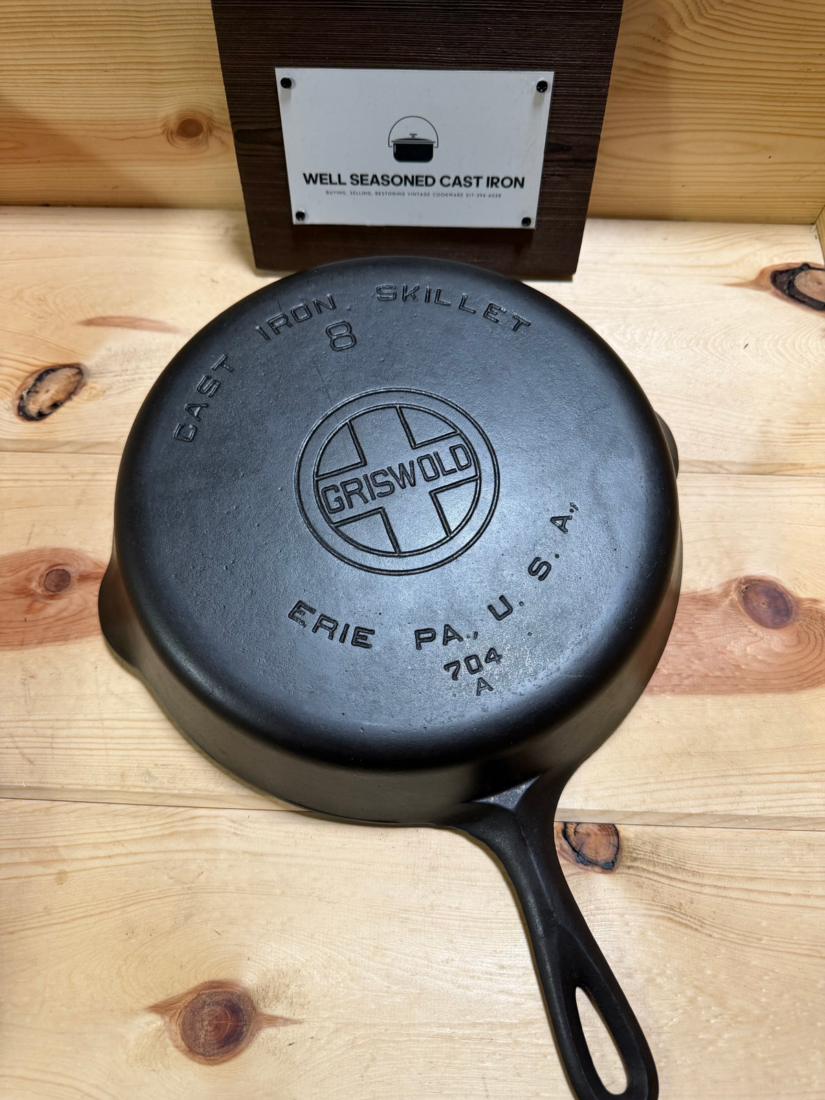 Griswold Large Block Logo # 8 - Smooth Bottom