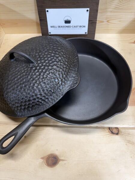 Frying pan with lid
