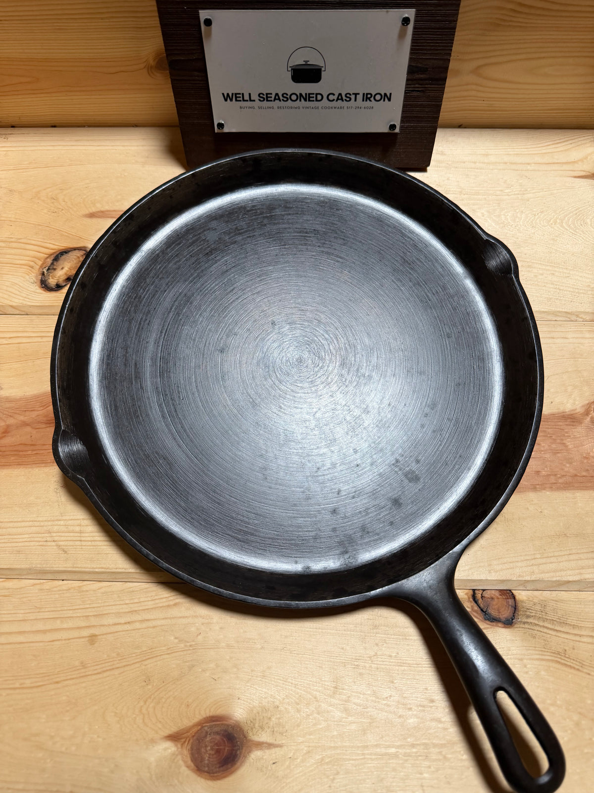 Griswold small logo #8 skillet griddle