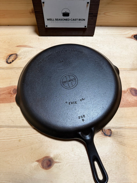 Griswold small logo #8 skillet griddle